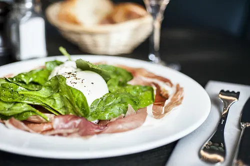 Le Nemours Bar Restaurant Paris