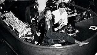 The Club Classic : 70's, 80's & 90's Hits