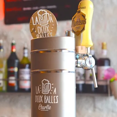Charlie et sa bière à deux balles : un bar de potes à prix d'amis !
