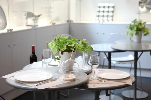 La Hip Galerie Restaurant Galerie d'art Paris