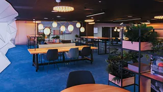 Travailler gratuitement dans un espace local et insolite à Paris, ça vous dit ?