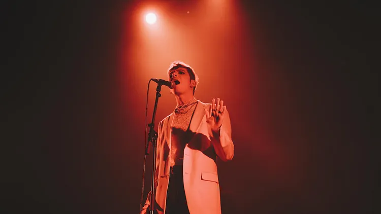 Izae en concert le samedi 23 novembre à la Boule Noire ! 