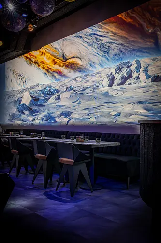 Stellar Restaurant Paris