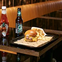 Le Ruisseau Burger Joint