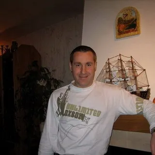 GILLES M