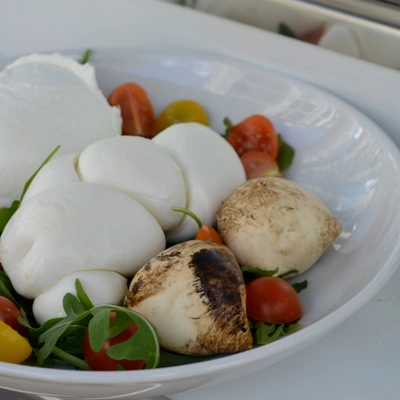 Mozza & Co, une trattoria itinérante dans Paris !