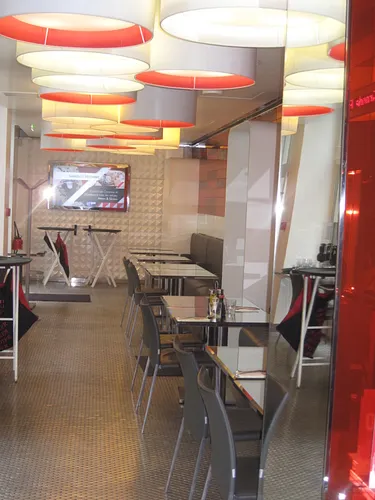 Le Carré Rouge Restaurant Paris