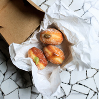 Nonette, Bành Mí & Donuts
