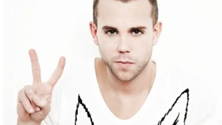 M83 + Guest