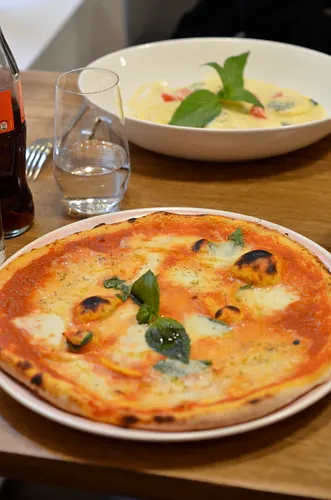 Non Solo Pizze Restaurant Paris