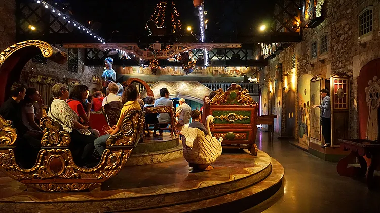 Visite-spectacle au Musée des Arts Forains pour les Vacances de la Toussaint