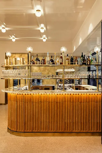 86 Champs - L'Occitane x Pierre Hermé Restaurant Shop Paris