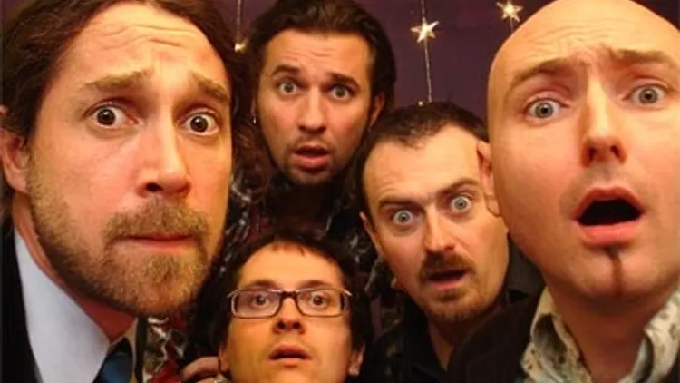 Les Fatals Picards + l'armée du love