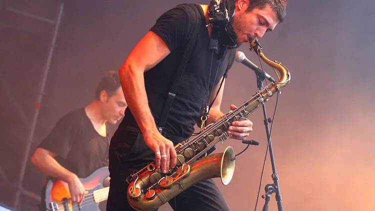 Guillaume Perret & the electric epic en concert