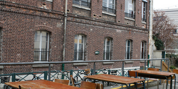 Café De La Mairie Saint Vincent De Mercuze
