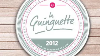 Avant-dernière Guinguette - au pied de la Tour Eiffel