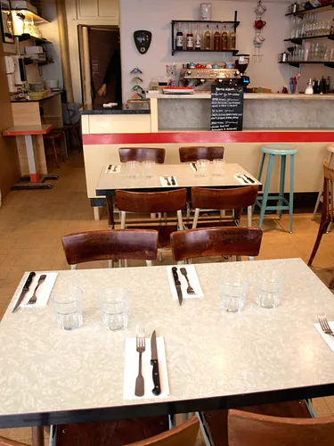 Chez Hipolène Restaurant Shop Paris