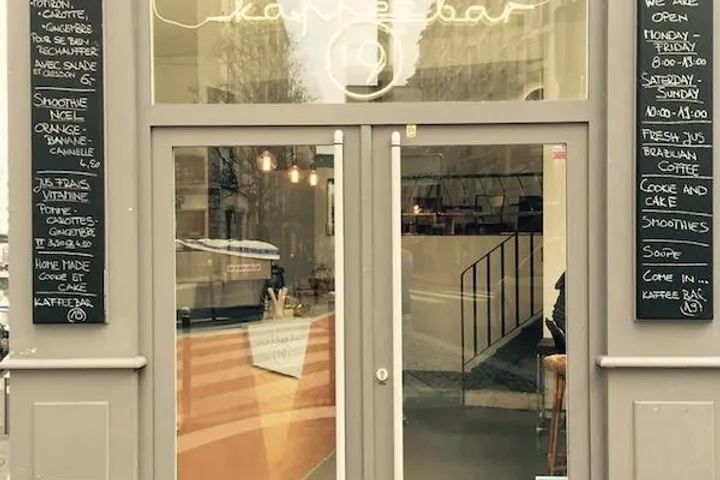 Kaffee Bar 19