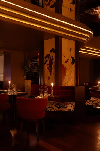 Le Palacio Salle Bar Restaurant Paris