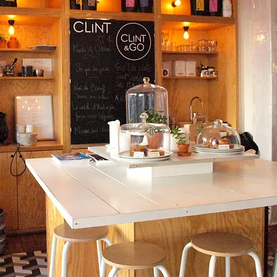 Clint se lance dans le take-away