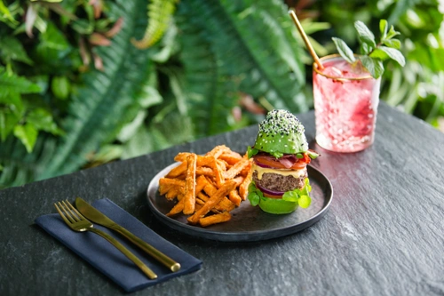 Avocado Show Restaurant Paris