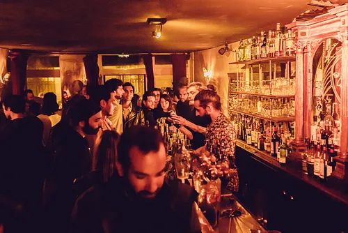 Isadora Bar Paris