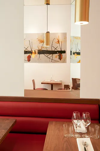 KGB - Kitchen Galerie Bis Restaurant Paris