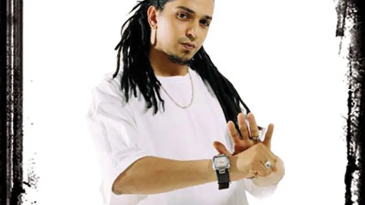 MR TOMA