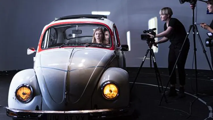 Schatten (Eurydike Sagt) d'Elfriede Jelinek mise en scène Katie Mitchell