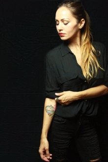 Zig Zag : Deborah De Luca & Lovra