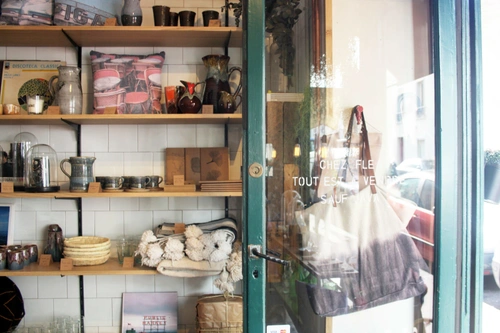 Flea Restaurant Saint-Ouen