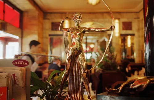 Le Vaudeville Restaurant Paris