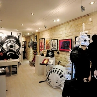 Akiza : La Galerie
