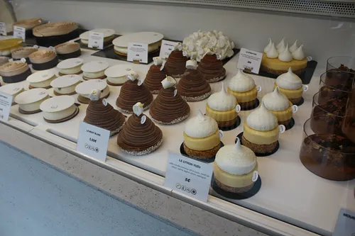 La Goutte d’Or Pâtisserie Shop Paris