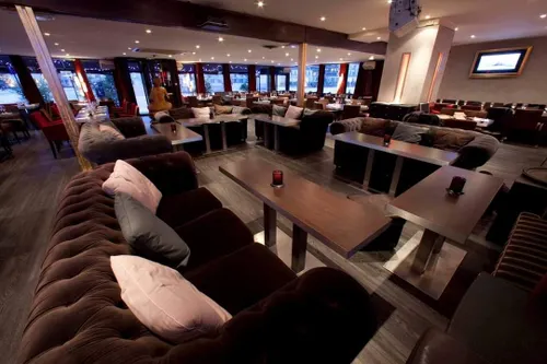 Tout Le Monde En Parle Club Salle Restaurant Paris