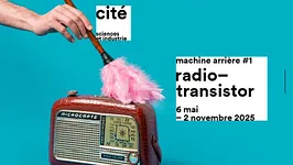 Machine arrière, le radio transistor