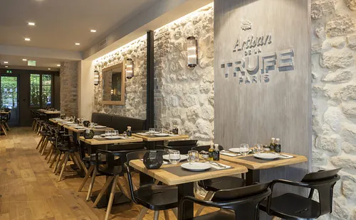 Artisan de la Truffe Restaurant Shop Paris