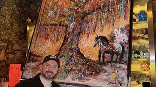 Une fresque monumentale de Zoulli Art à retrouver chez Miss Kō - Paris
