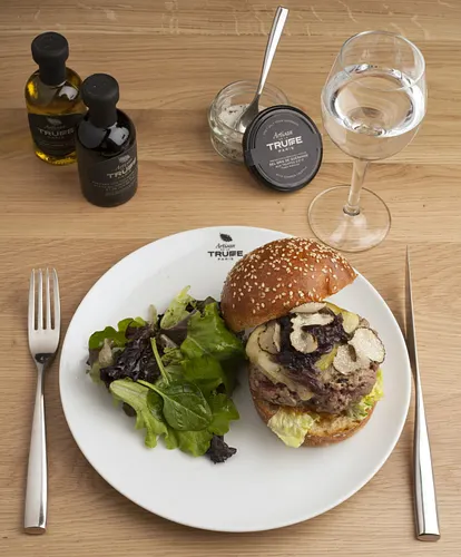 Artisan de la Truffe Restaurant Shop Paris