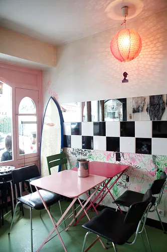 Pink Flamingo Restaurant Paris