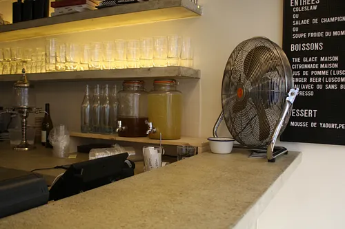 Pressing Restaurant Paris