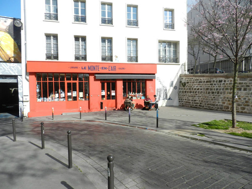 Le Monte en l’air Restaurant Galerie d'art Shop Paris