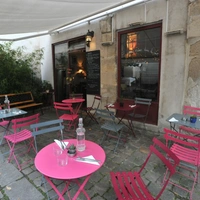 La petite maison dans la cour