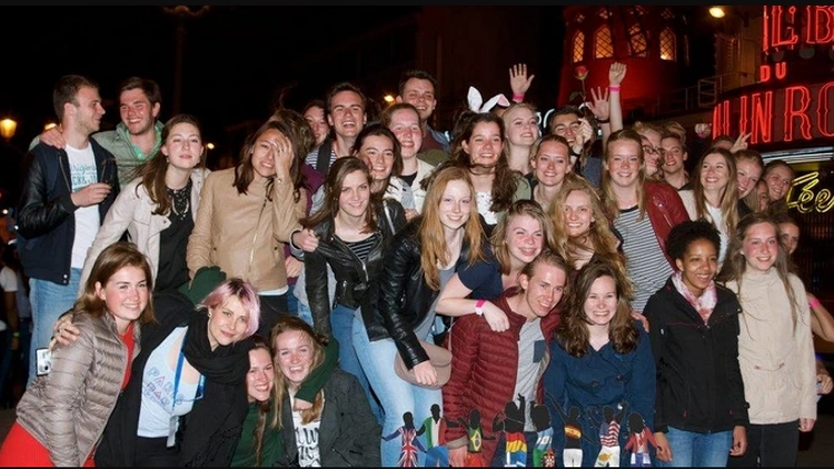 PUBSURFING : AFTERWORK TENDANCE IMPORTÉ DES USA!