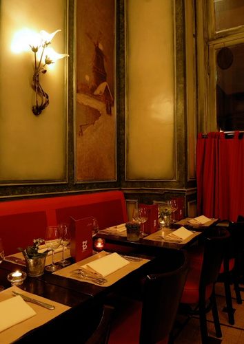 Le Buisson Ardent Restaurant Paris