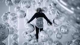 EUPHORIA : ART IS IN THE AIR