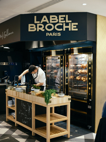 Label Broche Restaurant Paris