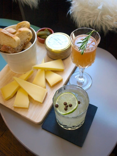 aveK Bar Paris