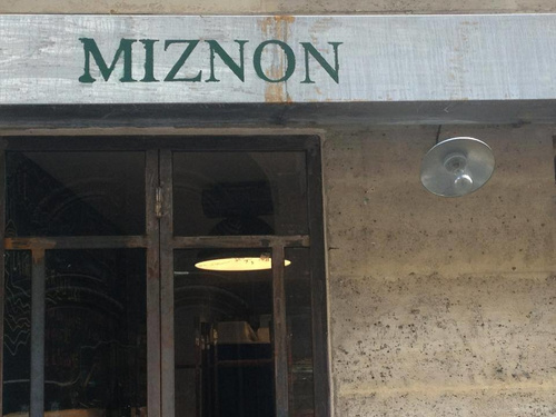 Miznon Marais Restaurant Paris