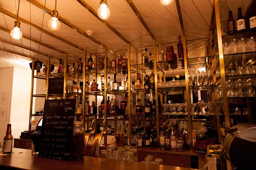 Les Justes - Pigalle Bar Paris